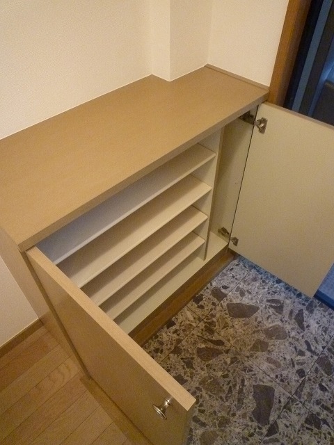 メゾンエスポワール 収納