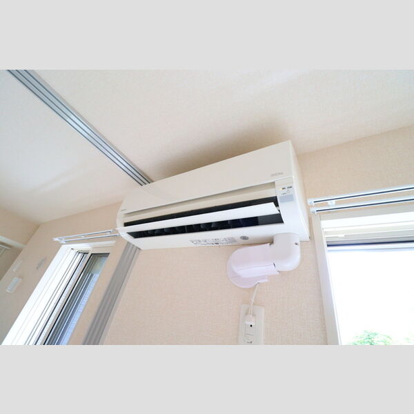 メゾンヴィクトワール梶ヶ谷103号室 エアコン