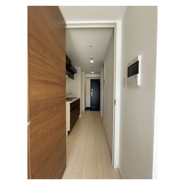 ルクレ上野 リビング→玄関