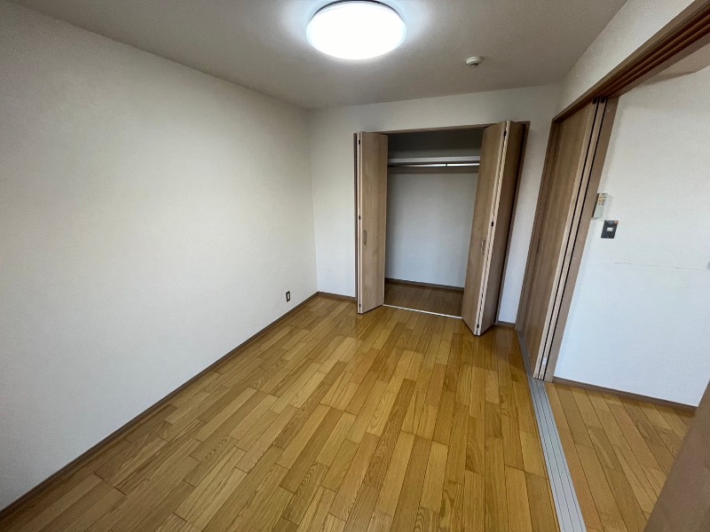 久米川プラネット 寝室