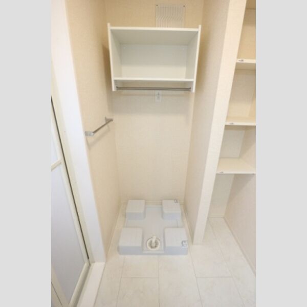 polaris301号室 室内洗濯機置場