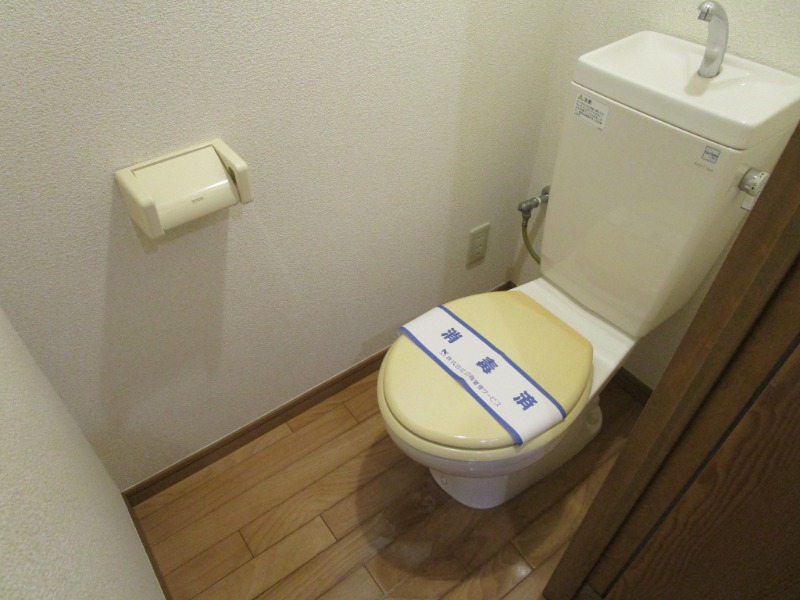 神田宇田川ビル2階 バス・トイレ別で便利☆