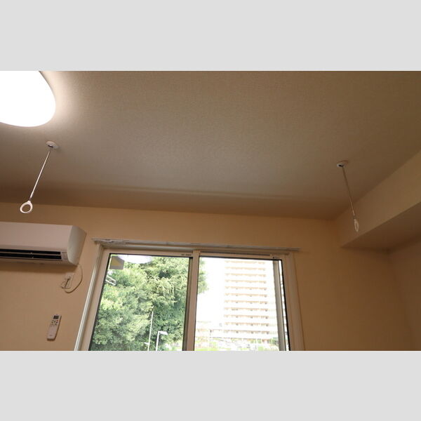 NKガーデン203号室 室内物干し