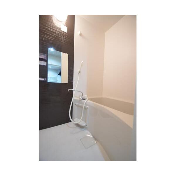 ダイヤモンドレジデンス東日暮里第二302号室 お風呂