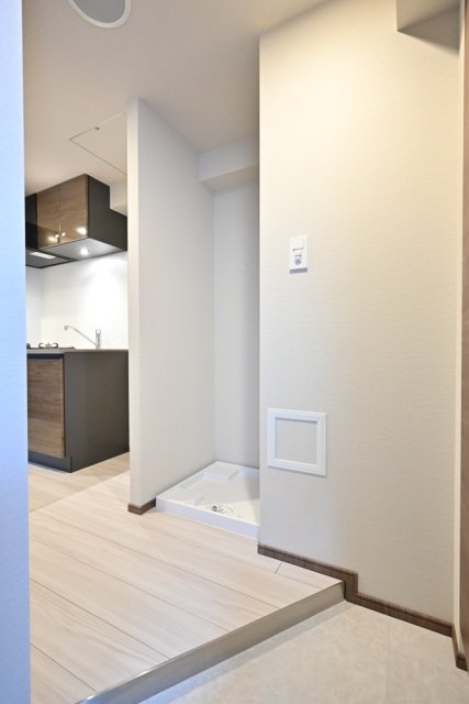 ＧＲＡＮＳＩＴＥ　ＮＡＫＡＭＥＧＵＲＯ10階 玄関