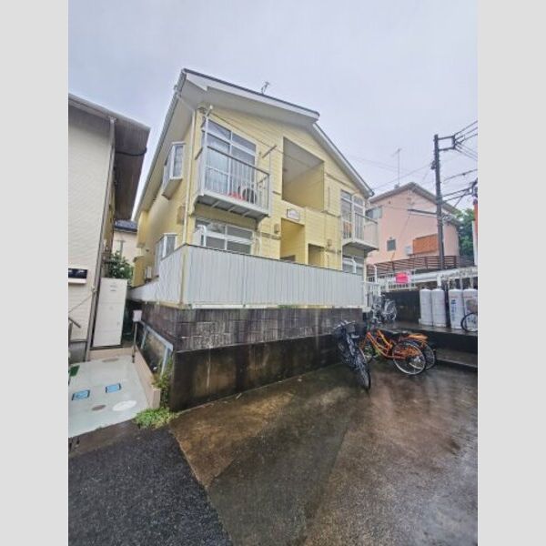 ティーラ伊勢原105号室 外観