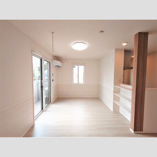 パレス・ポルテボヌール203号室 LDK11.4帖(別角度)