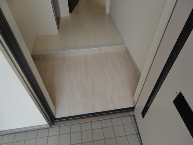 アドヴァンスコートＫ 玄関