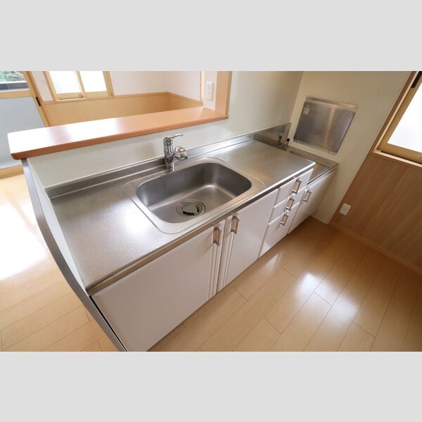 Rose Villa(ローズヴィラ)　A/B/CB202号室 ★対面カウンターキッチン★