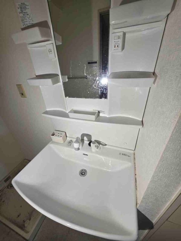 タカギビル85階 洗面