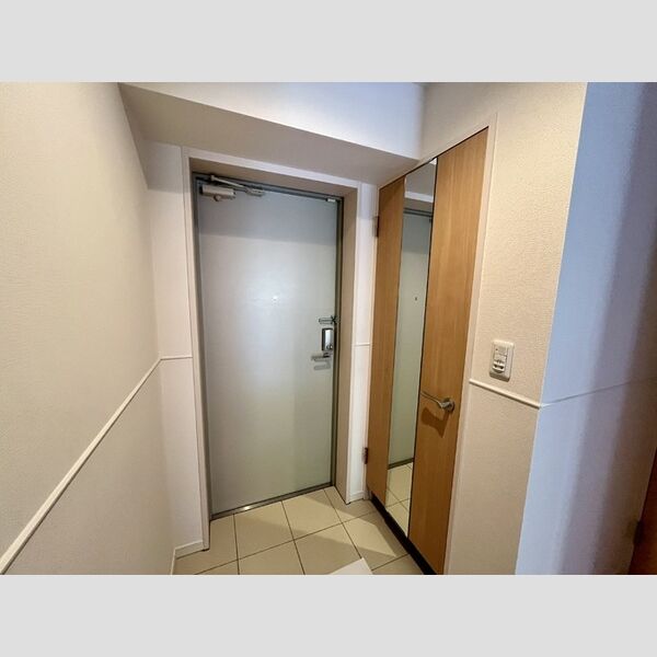 LUMIERE703号室 玄関