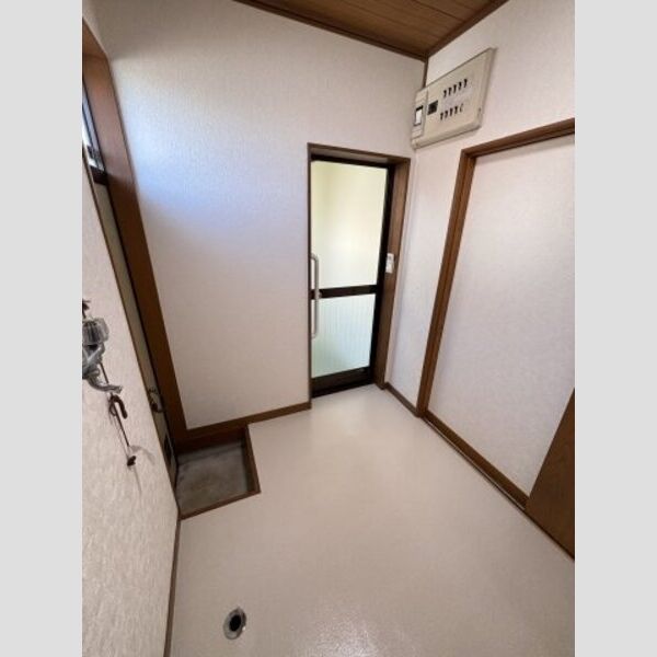 下末吉6丁目AP1階号室 洗面所