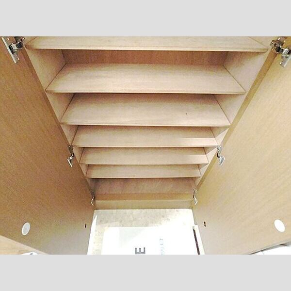 ルーチェ緑が丘　B312号室 シューズボックス