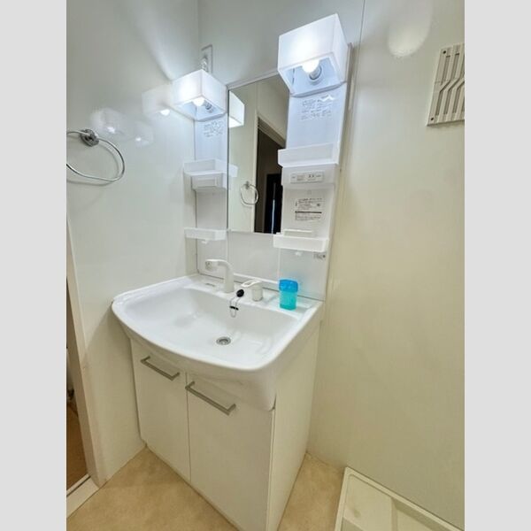 メゾン・ド・リベール 洗髪洗面化粧台