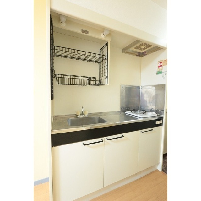 ＣＡＳＡスギザキ203号室 内観