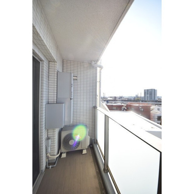 Court Blanche0615号室 内観