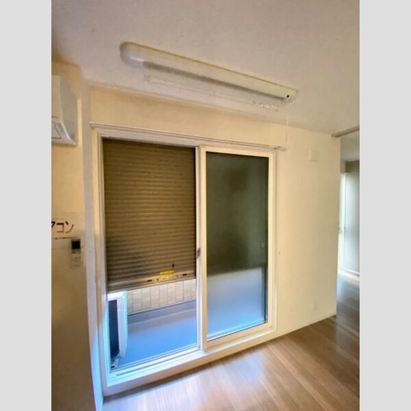 セジュール大森東202号室 シャッター雨戸