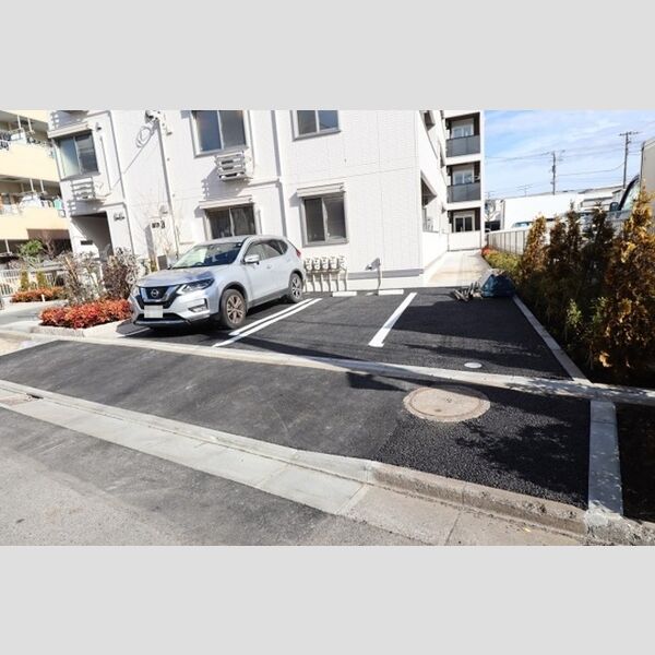 セレスティア松江 駐車場