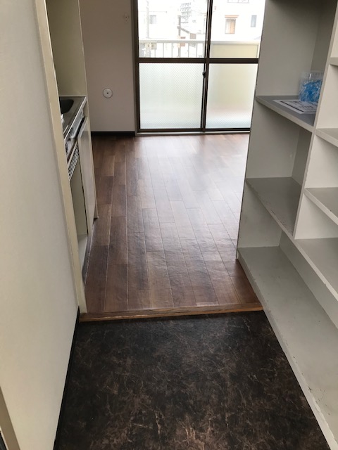 203号室