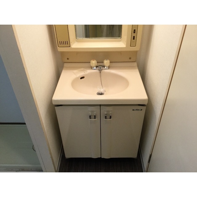 メゾンドエクセル205号室 内観