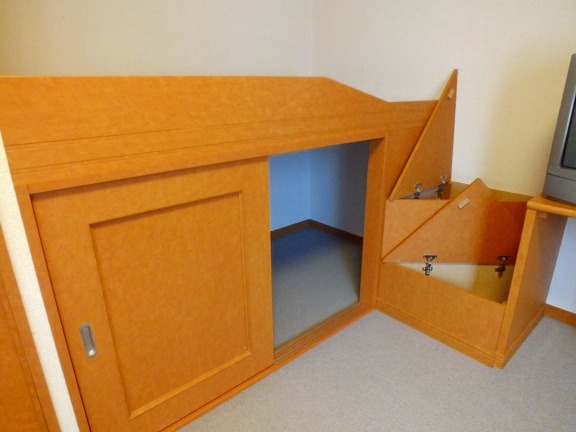 レオパレスガルデニア若葉 寝室