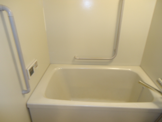 ラ・クラッセ西寺尾0507号室 お風呂