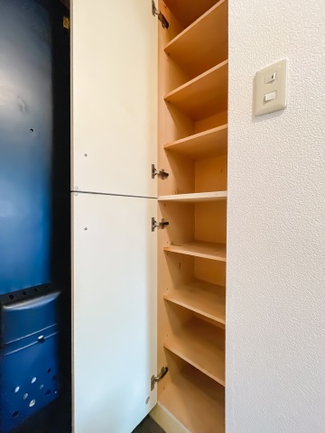 スカイコート横浜大口第２306号室 シューズボックス