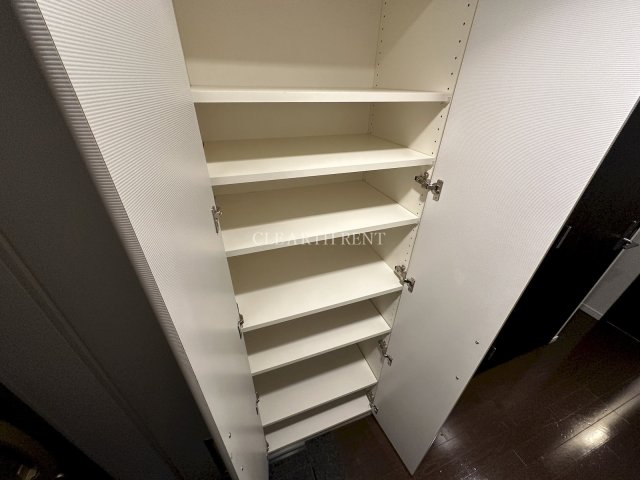 グラーサ西麻布2階 シューズボックス