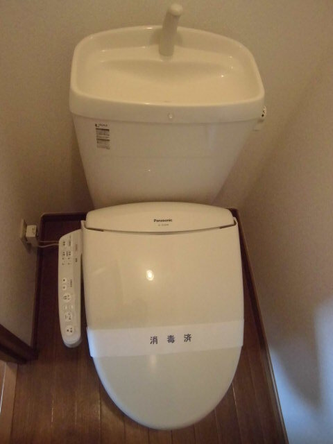 カーサ　セグンド トイレ