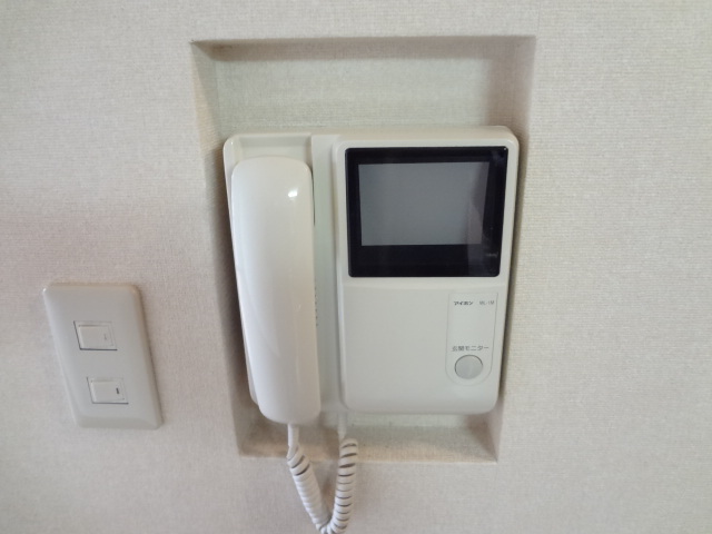 グレース吉岡0205号室 ＴＶモニターホン