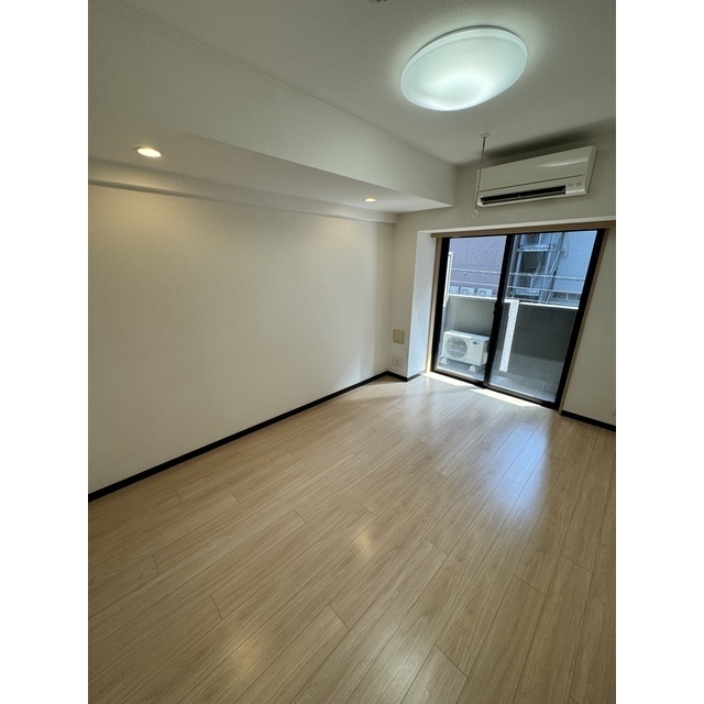 ルーブル大森八番館 リビング