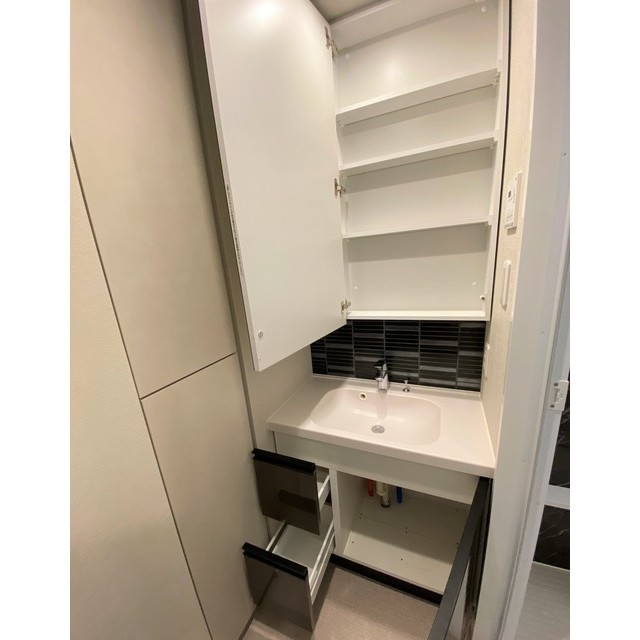 ルフォンプログレ四谷206号室 同建物別部屋の参考画像