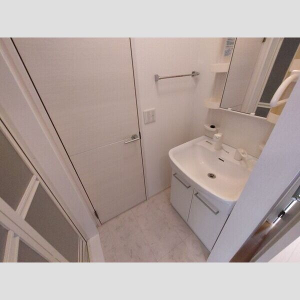 シャングリラ 洗面所