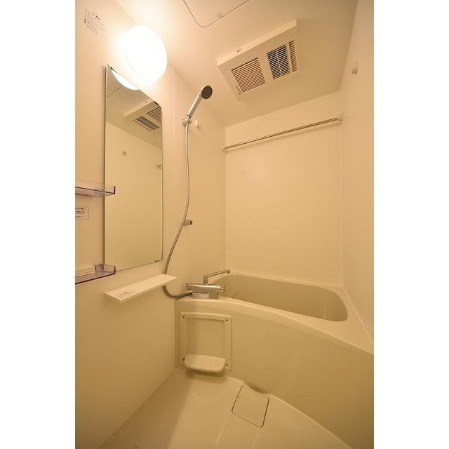 チトフナアパートメント2階 バス