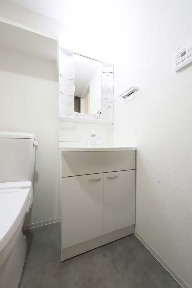 レンティーヴァ綾瀬2階 内観