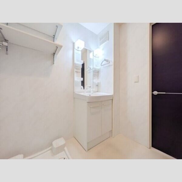 ラ・ソラーナ 洗髪洗面化粧台