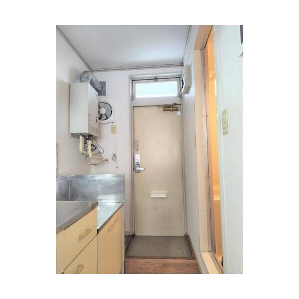 エステートピア八千代台東202号室 玄関