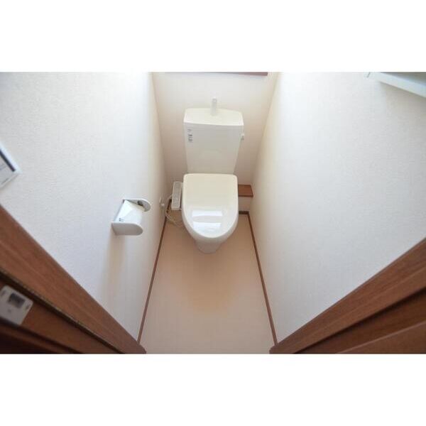 West　House トイレ