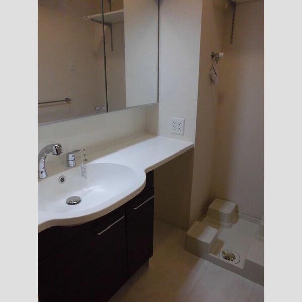 エヴァーラスティング千葉 洗髪洗面化粧台