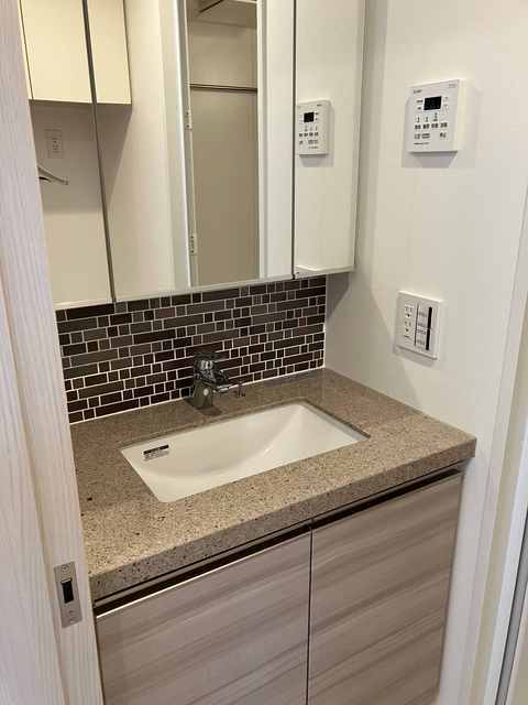 ザ・パークハビオ代々木305号室 同建物別部屋の参考画像