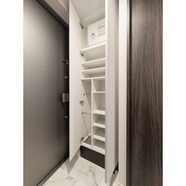 ACP Residence 新江古田0502号室 靴箱