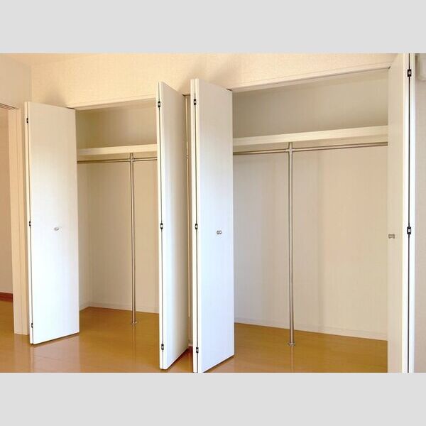 SOLARE横浜410号室 収納