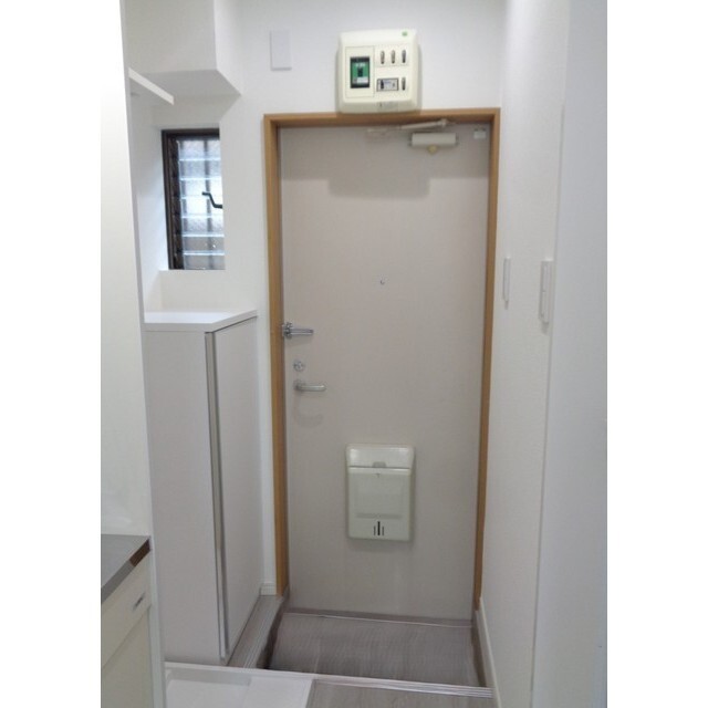 ストーリオ中野坂上 玄関