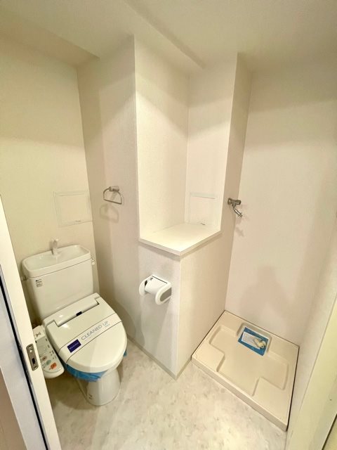 レジディア三越前9階 トイレ