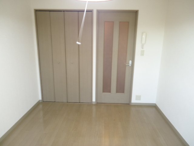 リリーベル 洋室