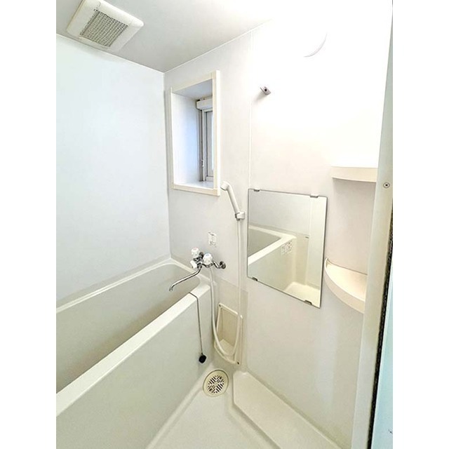 アンリシェール橋本Ａ204号室 浴室に窓あり/イメージ