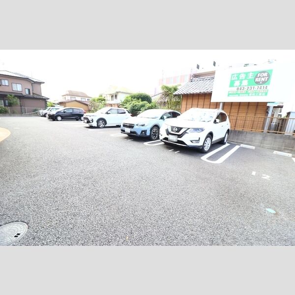 Lien(リアン)201号室 駐車場