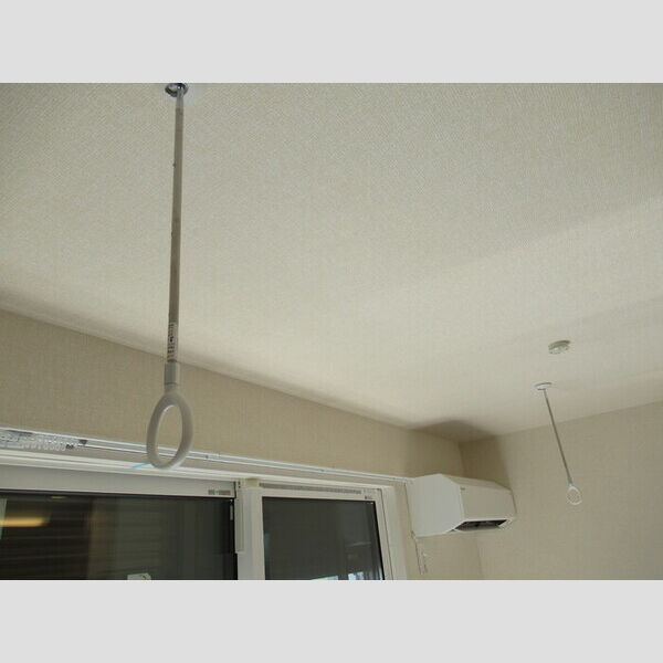 クレストⅠ203号室 室内物干し・エアコン