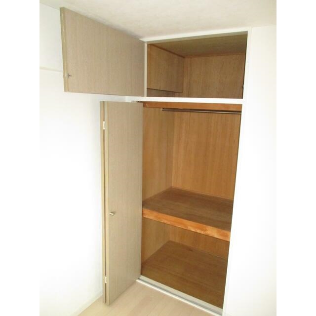 シャンテメゾン井上NO.63階 収納