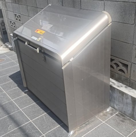 井の頭公園fiftyC号室 専用ゴミストッカー